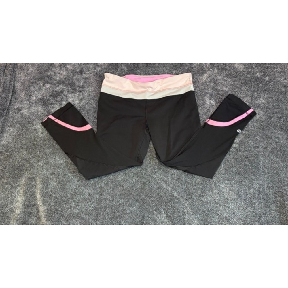 Lululemon Run Inspire Crop Leggings Black Pink Cream Zipper Pocket Size 6 - Picture 2 of 4